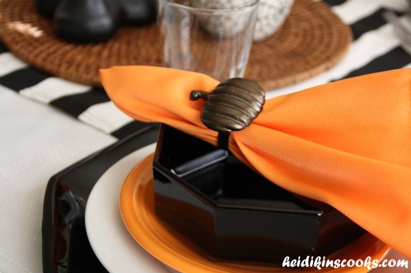 Tablescape_Halloween 2_heidikinscooks_Oct2013
